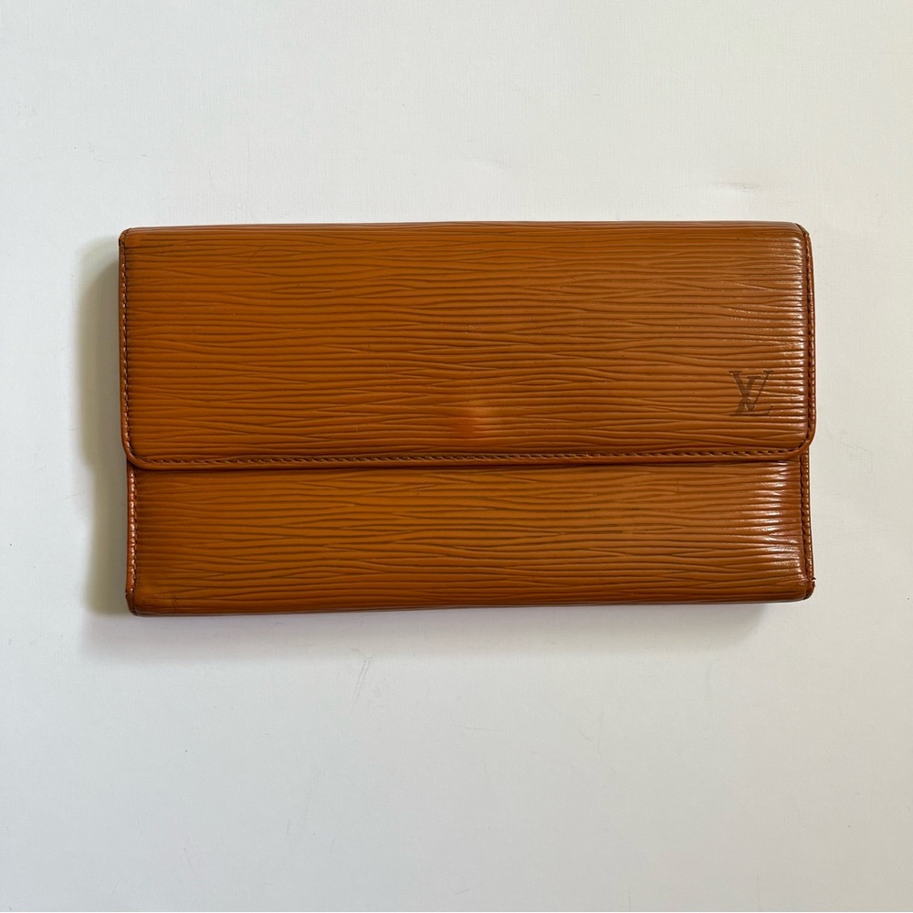 Louis Vuitton Orange Epi Sarah Long Wallet